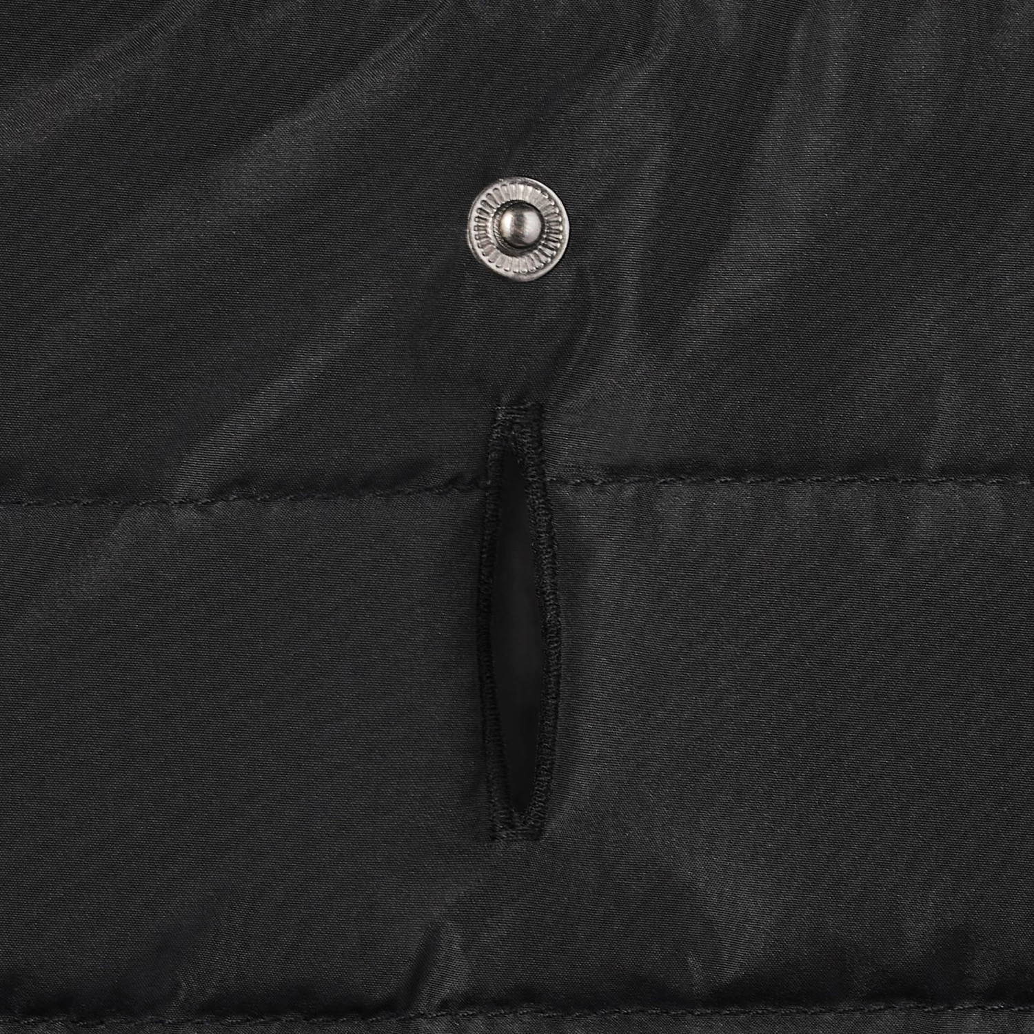 Frisco Mid-Heavyweight Cinching Insulated Dog & Cat Parka, Black/Red Plaid 8 Frisco Mid-Heavyweight Cinching Insulated Dog & Cat Parka, Black/Red Plaid - Image 6