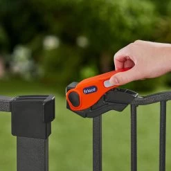 Frisco Outdoor Steel Arch Extra Tall Auto-Close Dog Gate -Frisco 507102 PT4. AC SS1800 V1668631342